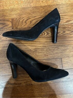 NwoB Franco Sarto Tawny Black Suede Pointed-Toe Pumps sz 10